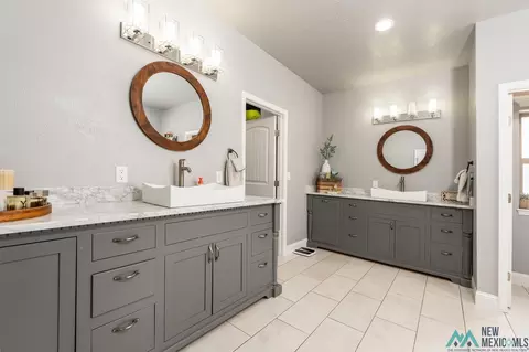 Bath - 1678 Sr 209, Clovis, NM 88101 photo 6 of 11