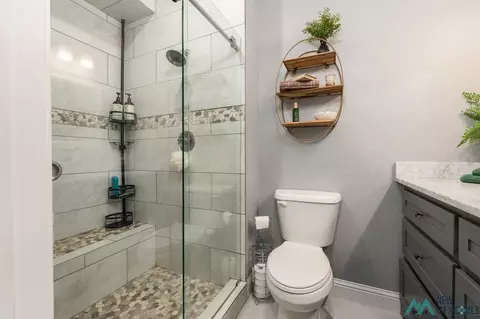Bath - 1678 Sr 209, Clovis, NM 88101 photo 4 of 11