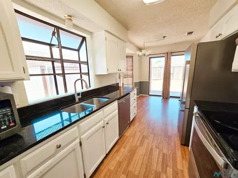 Kitchen - 116 Don January Ct, Clovis, NM 88101 photo 3 of 3
