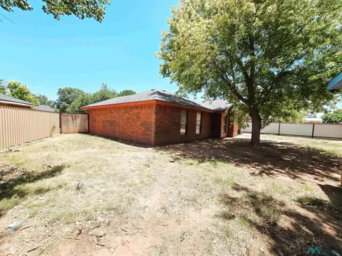 Exterior - 116 Don January Ct, Clovis, NM 88101 photo 4 of 5