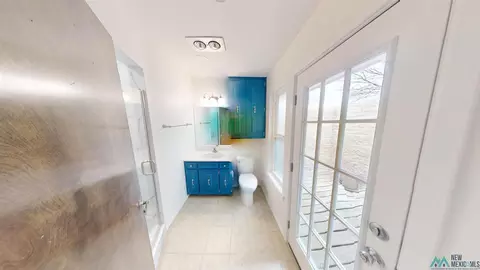 Bath - 2021 Enloe Dr, Clovis, NM 88101 photo 3 of 5