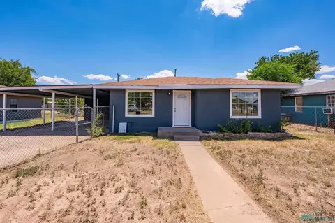 1008 W Summit St, Roswell, NM 88203