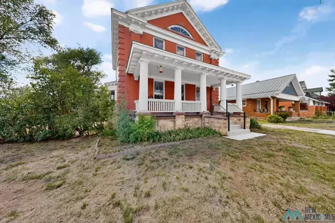 1031 6th St, Las Vegas, NM 87701