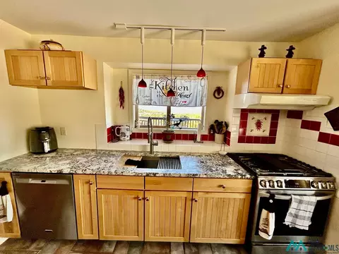 Kitchen - 27 Metate, Datil, NM 87821 photo 2 of 4