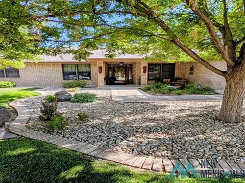 4 Red Sky, Roswell, NM 88201