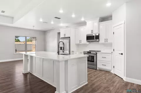 Kitchen - 1535 Arbor Dr, Clovis, NM 88101 photo 1 of 2