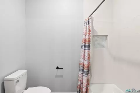 Bath - 1535 Arbor Dr, Clovis, NM 88101 photo 3 of 13