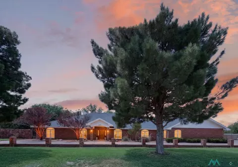 2000 W Mescalero, Roswell, NM 88201