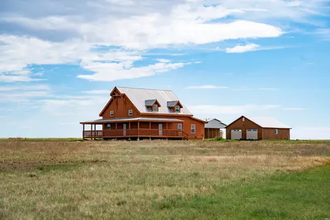 142 Frontage Rd 2142, Las Vegas, NM 87701