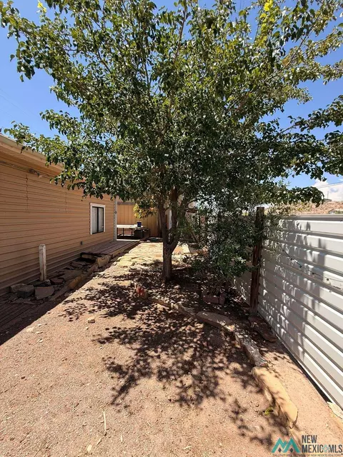 Exterior - 709 E 3rd St, Truth Or Consequences, NM 87901 photo 4 of 9