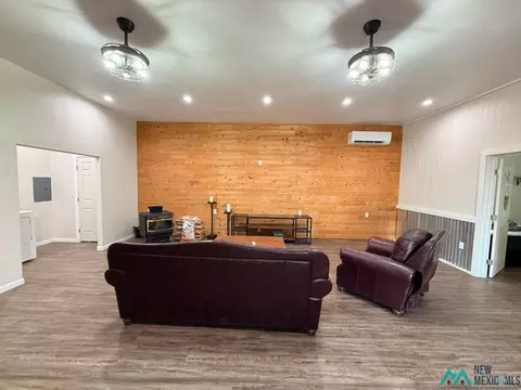 Living - 709 E 3rd St, Truth Or Consequences, NM 87901 photo 1 of 1