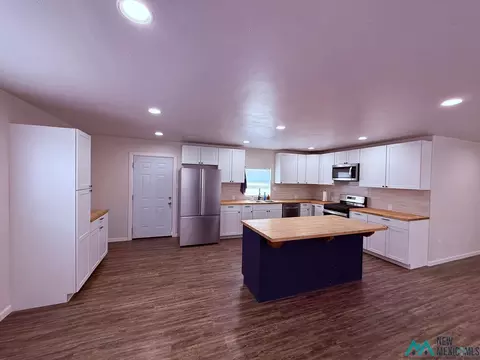 Kitchen - 709 E 3rd St, Truth Or Consequences, NM 87901 photo 6 of 6