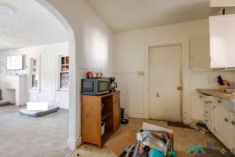 Kitchen - 1308 N Merriwether St, Clovis, NM 88101 photo 2 of 5