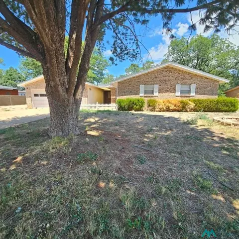 Exterior - 1908 Enloe Dr, Clovis, NM 88101 photo 6 of 6