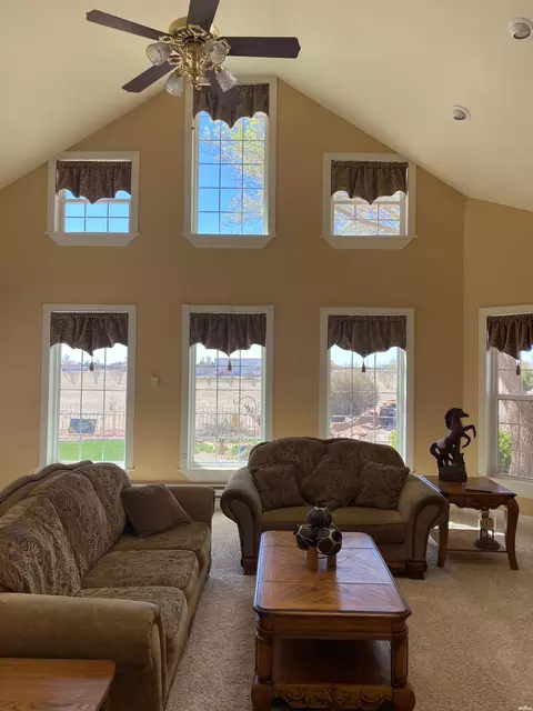 Living - 931 State Road 77, Clovis, NM 88101 photo 2 of 6