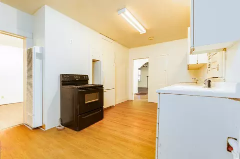 Entry Way - 1019 Pile, Clovis, NM 88101 photo 2 of 3