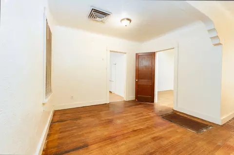 Living - 1019 Pile, Clovis, NM 88101 photo 5 of 5