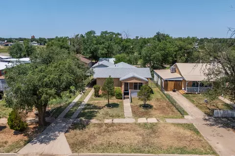 View/Area - 812 N Walnut St, Clovis, NM 88101 photo 1 of 11