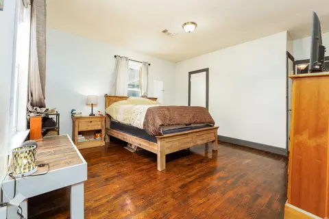 Bedroom - 812 N Walnut St, Clovis, NM 88101 photo 5 of 6