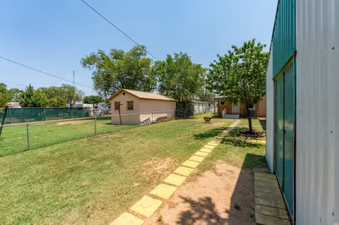 Exterior - 812 N Walnut St, Clovis, NM 88101 photo 8 of 15