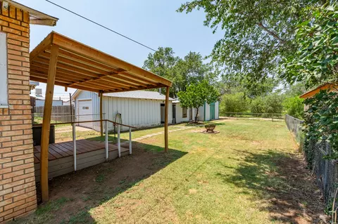 Exterior - 812 N Walnut St, Clovis, NM 88101 photo 11 of 15