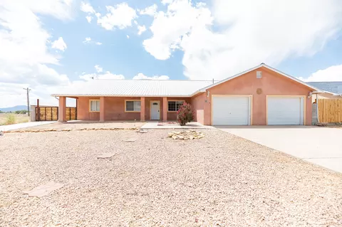 116 Green Leaf Ct, Grants, NM 87020