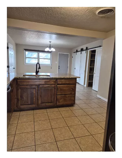 Kitchen - 113 Mesa Ave, Clovis, NM 88101 photo 5 of 5