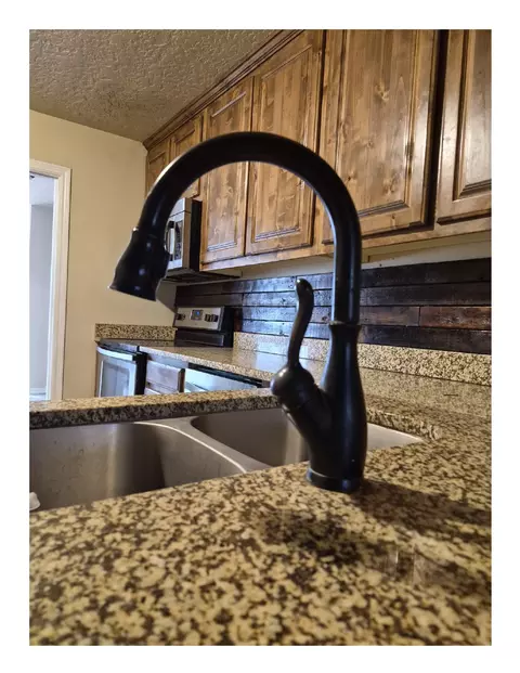 Kitchen - 113 Mesa Ave, Clovis, NM 88101 photo 1 of 5