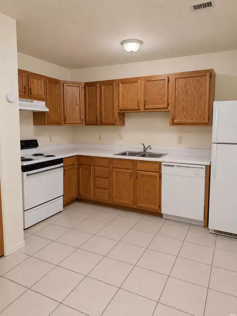 2433 21st E, Clovis, NM 88101 photo 5