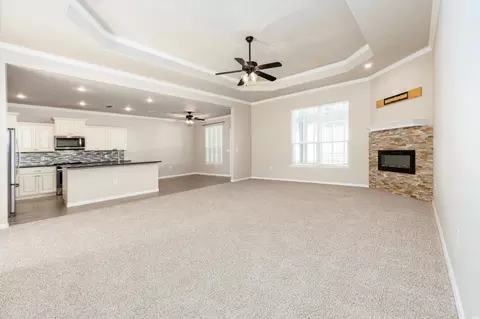 Living - 520 Providence Cir, Clovis, NM 88101 photo 1 of 4