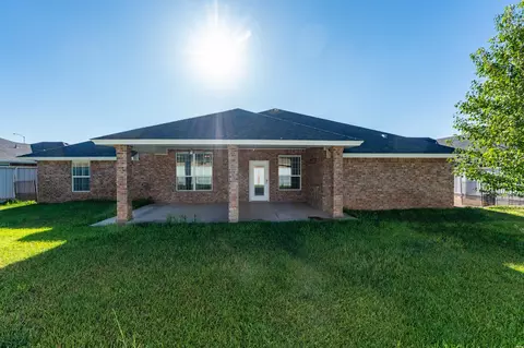 Exterior - 520 Providence Cir, Clovis, NM 88101 photo 5 of 15