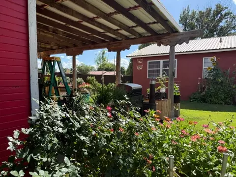 Exterior - 1901 Hull St, Clovis, NM 88101 photo 10 of 18