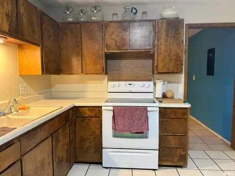 Kitchen - 1901 Hull St, Clovis, NM 88101 photo 4 of 5