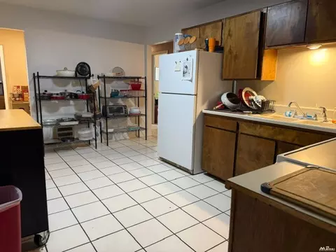 Kitchen - 1901 Hull St, Clovis, NM 88101 photo 3 of 5