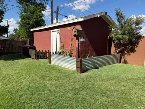 Exterior - 1901 Hull St, Clovis, NM 88101 photo 9 of 18