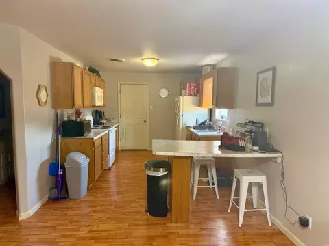 Kitchen - 514 Norris N, Clovis, NM 88101 photo 1 of 3