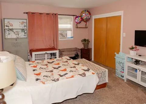 Bedroom - 213 W Christopher Dr, Clovis, NM 88101 photo 2 of 12