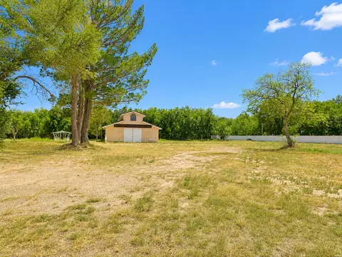2306 W 27th St, Roswell, NM 88201