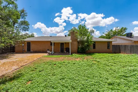 Exterior - 3752 Glenfield Dr, Clovis, NM 88101 photo 5 of 10