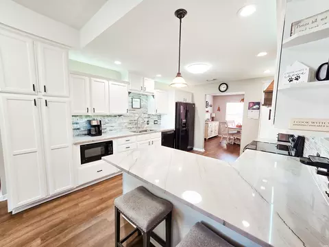 Kitchen - 112 Adkins Ct, Clovis, NM 88101 photo 3 of 5