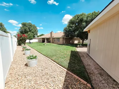 Exterior - 112 Adkins Ct, Clovis, NM 88101 photo 15 of 17