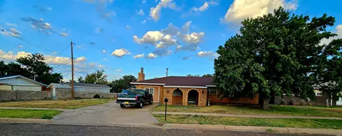 2012 Hull St N, Clovis, NM 88101 photo 2