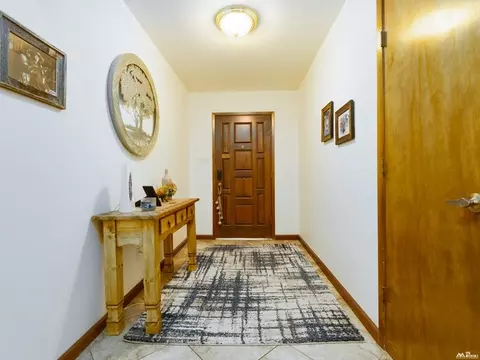 Entry Way - 1501 E 21st, Clovis, NM 88101 photo 1 of 4