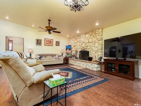 Living - 1501 E 21st, Clovis, NM 88101 photo 2 of 2