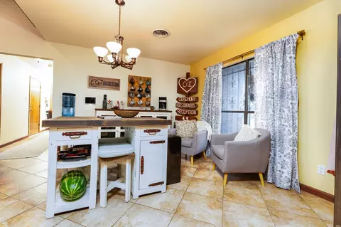 Entry Way - 1501 E 21st, Clovis, NM 88101 photo 2 of 4