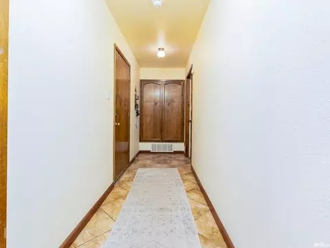 Entry Way - 1501 E 21st, Clovis, NM 88101 photo 3 of 4