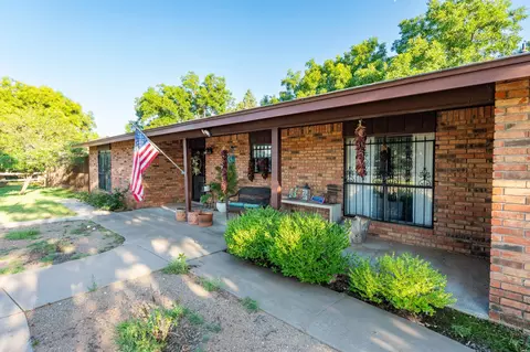 Exterior - 1501 E 21st, Clovis, NM 88101 photo 3 of 21
