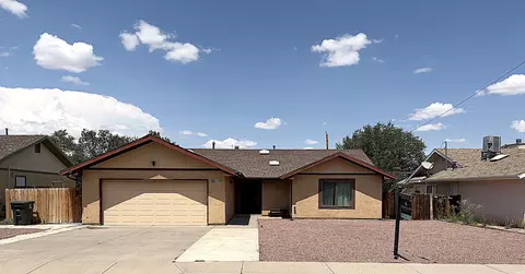 3709 Chaco Dr, Gallup, NM 87301