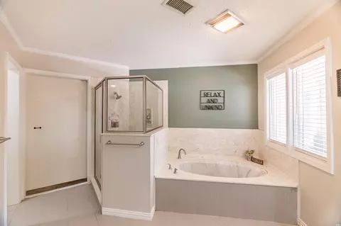 Bath - 3809 Nancy Lopez Dr, Clovis, NM 88101 photo 1 of 3