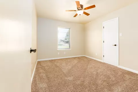 Bedroom - 2004 Colonial Pkwy, Clovis, NM 88101 photo 2 of 10